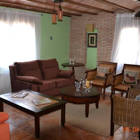 Apartamentos Rurales Natura Torrejón el Rubio Dış mekan fotoğraf