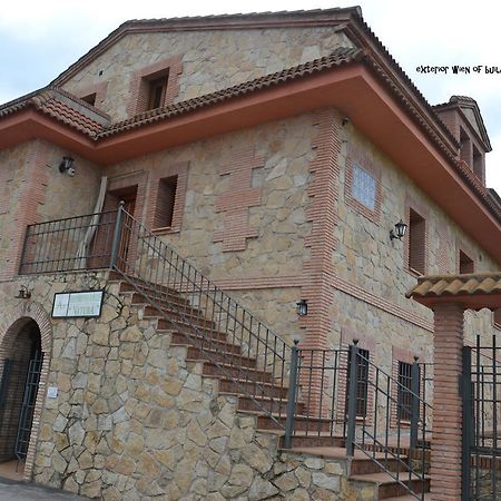 Apartamentos Rurales Natura Torrejón el Rubio Dış mekan fotoğraf