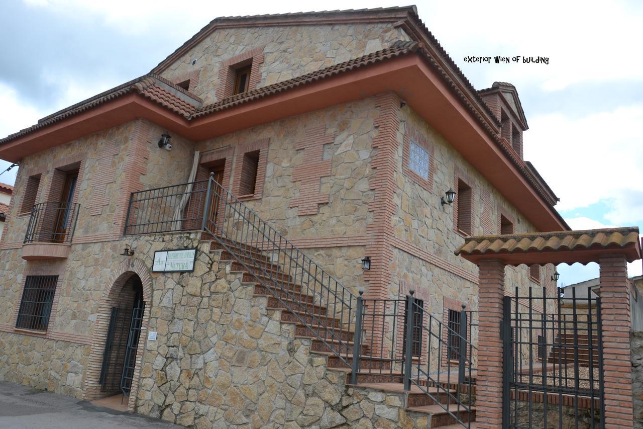 Apartamentos Rurales Natura Torrejón el Rubio Dış mekan fotoğraf